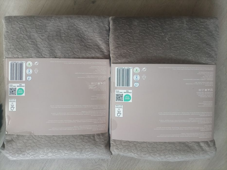 4 zasłony na taśmie z tunelem Smukee kolor ciemnobeżowy 4x zasłona