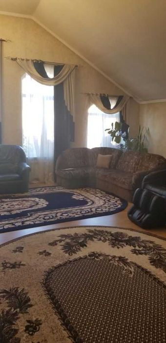 Здам будинок є свій сад