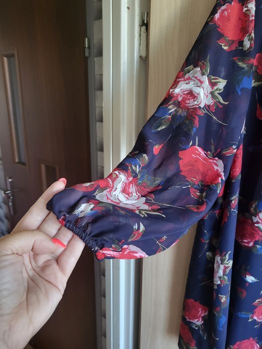 Sukienka z długim rękawem