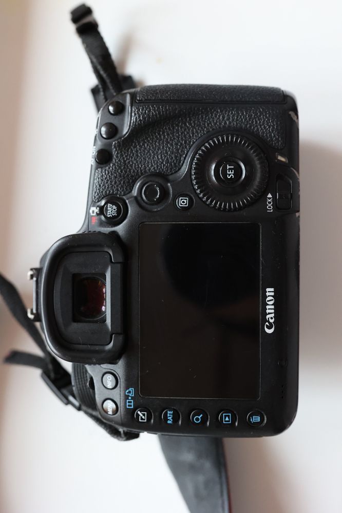 Продаю  Canon 5d Mark 3