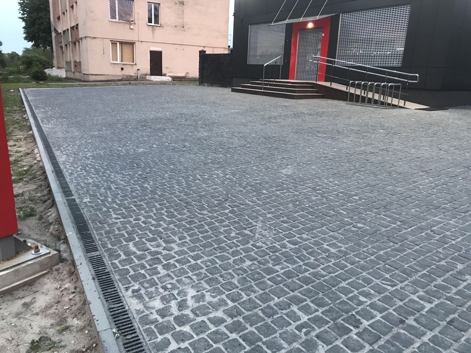 Базальтова бруківка.