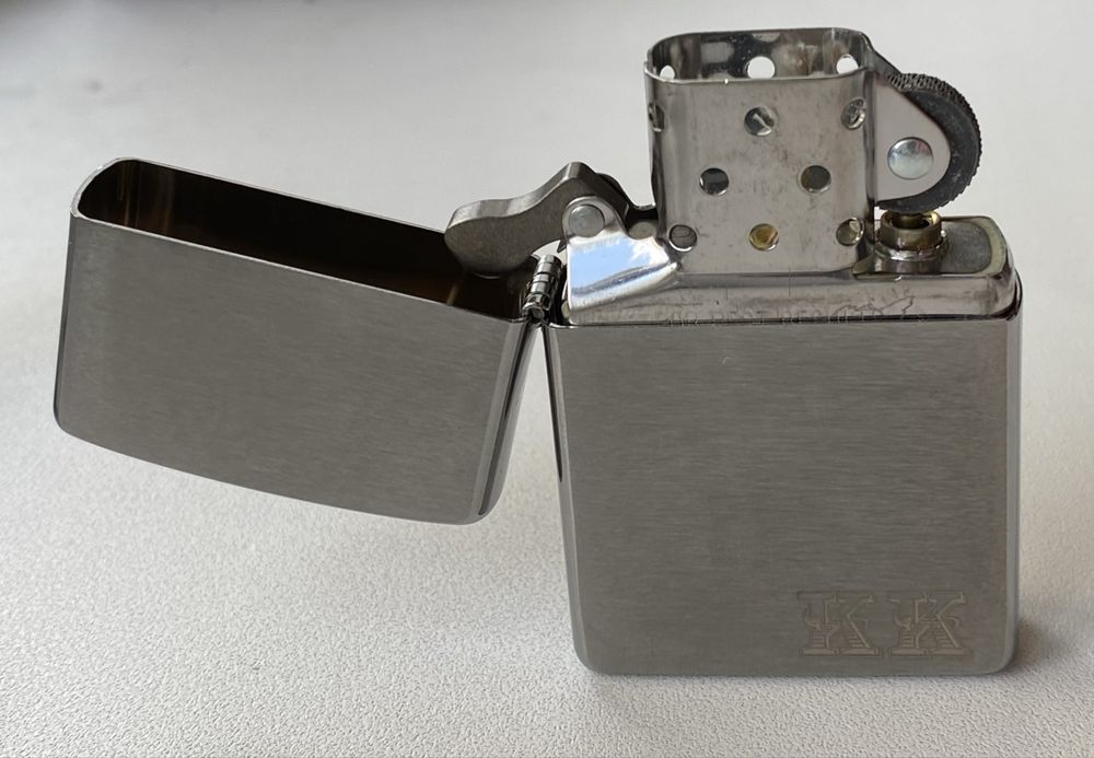 Зажигалки ZIPPO.