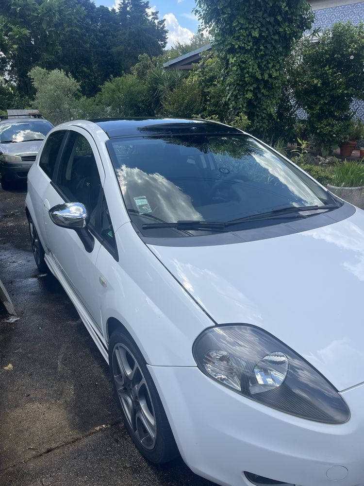 Punto Sport com Teto Panoramico