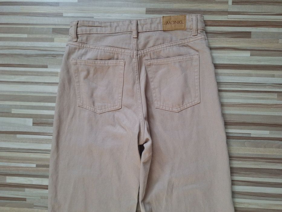 Spodnie szeroka nogawka wysoki stan/na wysoką osobę