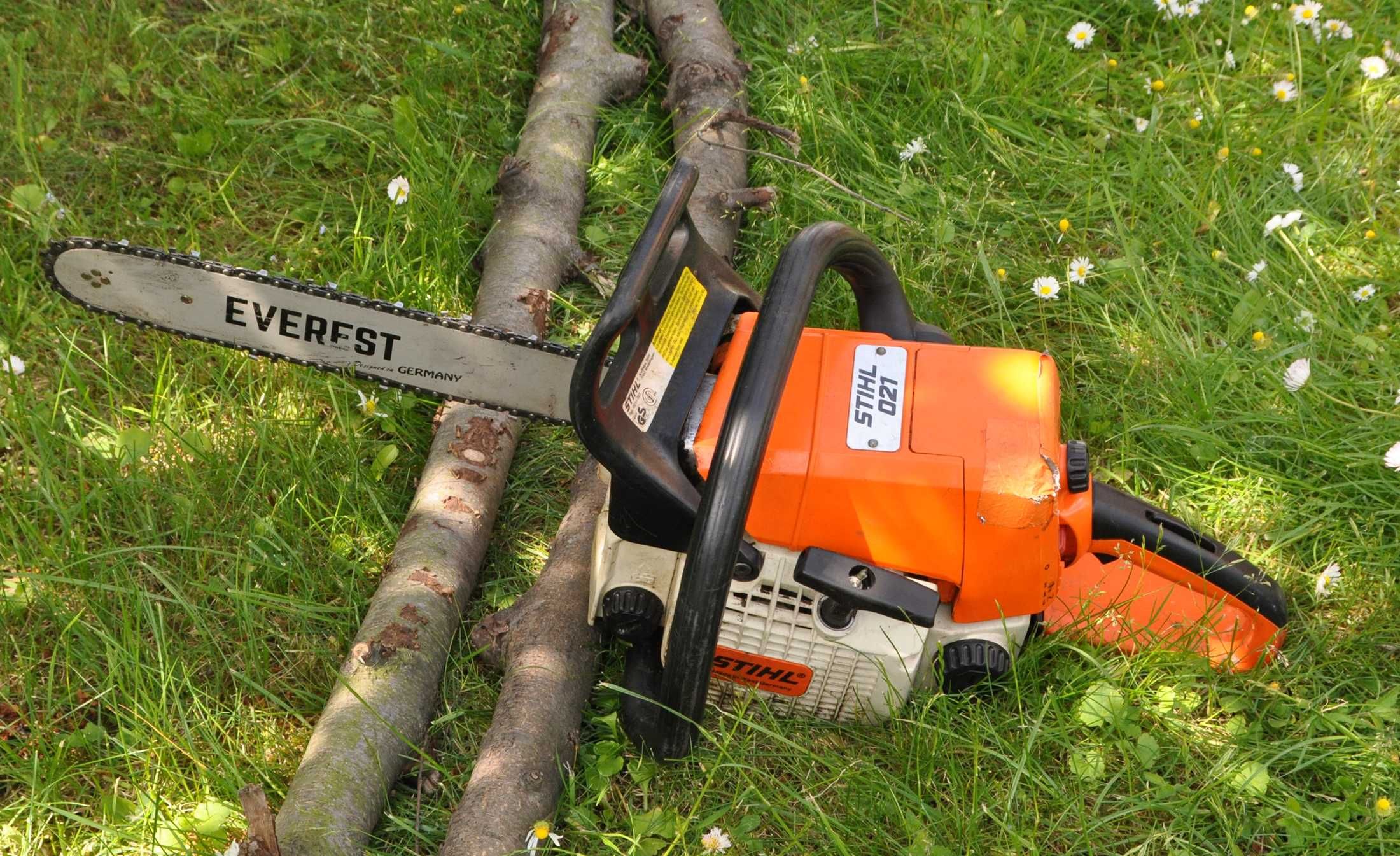 Spalinowa pilarka łańcuchowa Stihl 021 po przeglądzie serwisowym