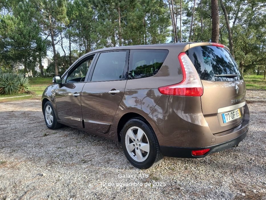 2010 RENAULT GRAND SCENIC 1.5 DCI EXTREME 110CV 7 LUGARES