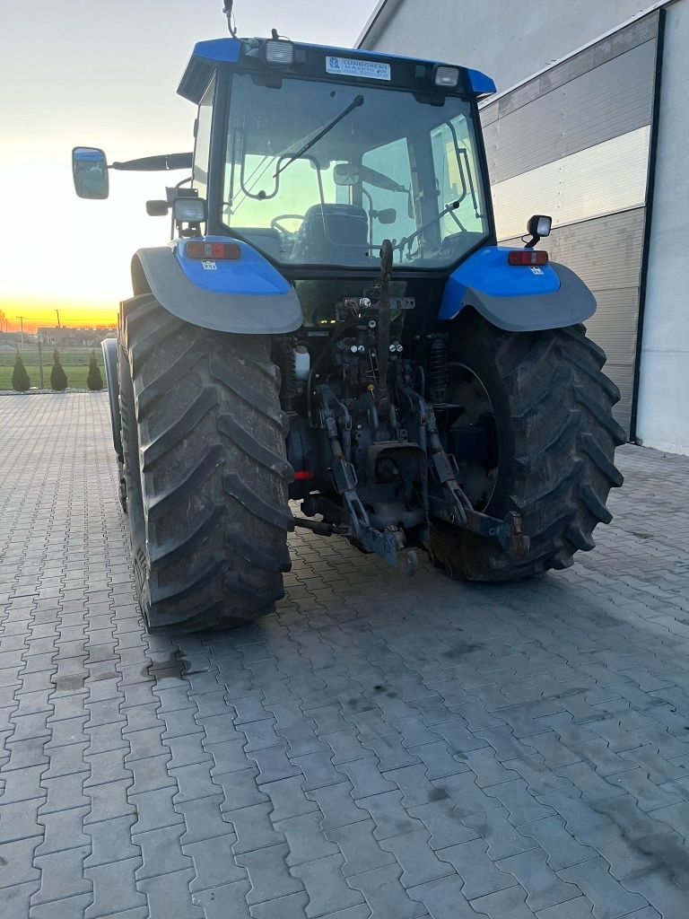 New Holland TM 165