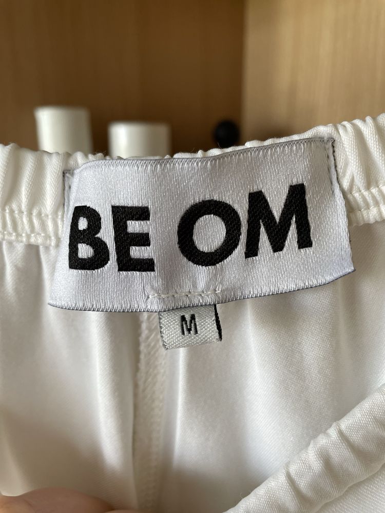Штани брюки прямого крою на резинці be om