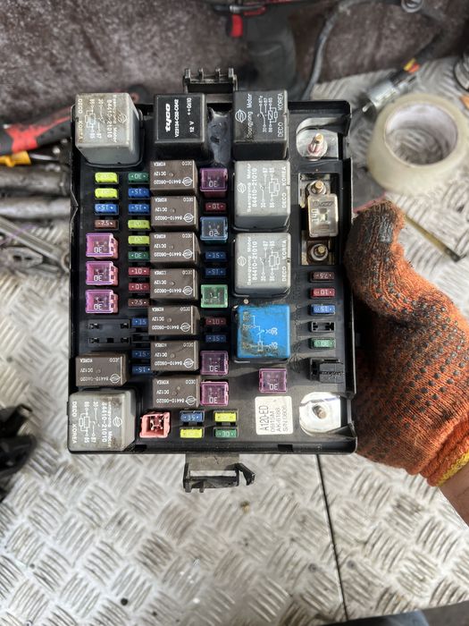 Блок предохранителей SsangYong Rodius 2008 Санг Йонг Родиус