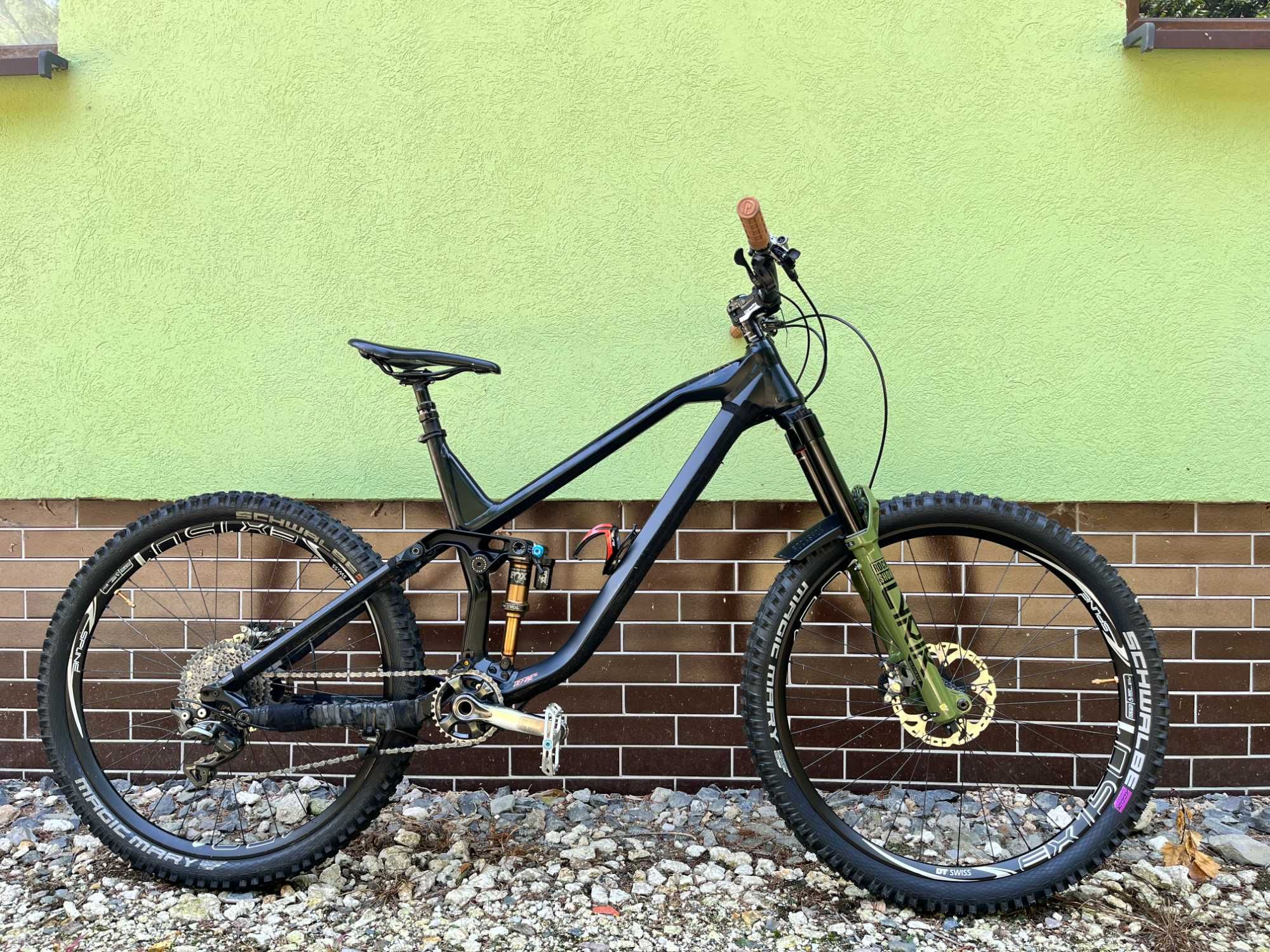 NS Define 160 L, ROCK SHOX Lyrik Ultimate, XTR, DT Swiss, Fox Factory