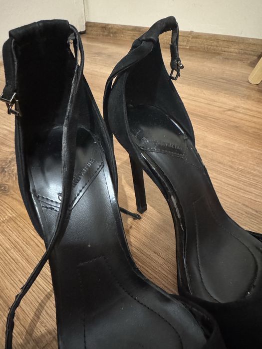 Buty na obcasie 24 cm