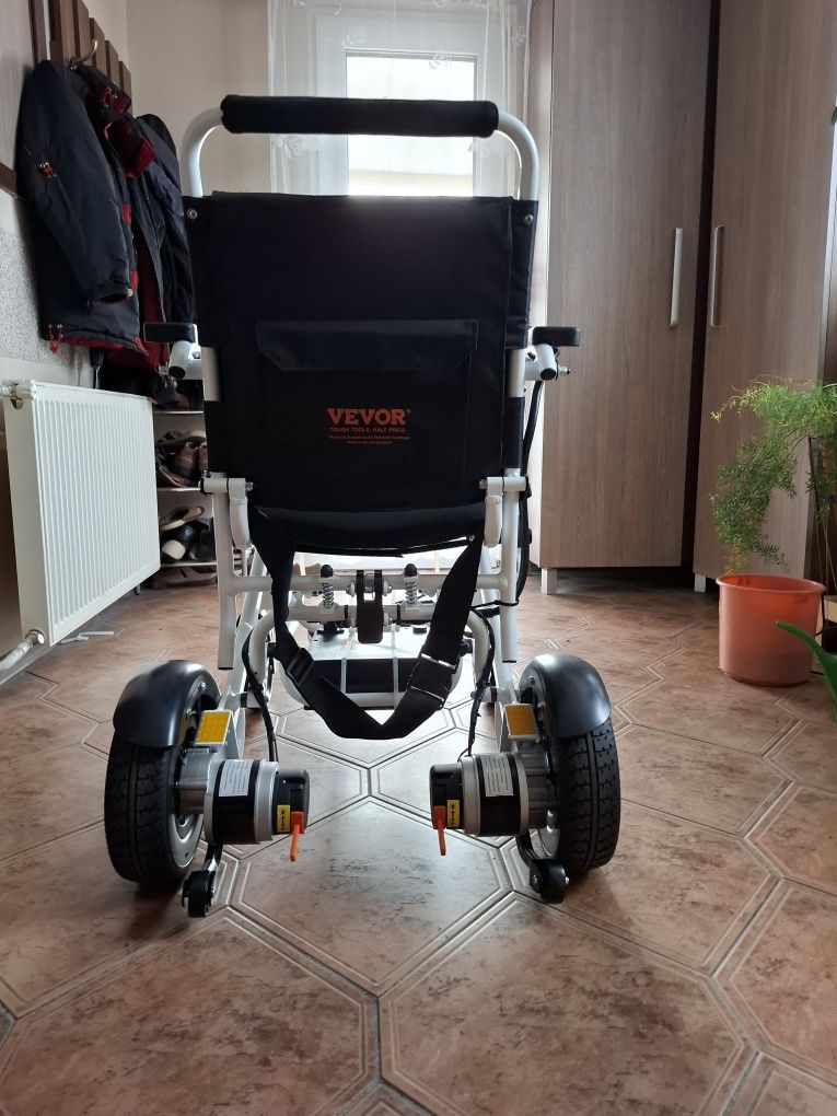 Wózek inwalidzki elektryczny