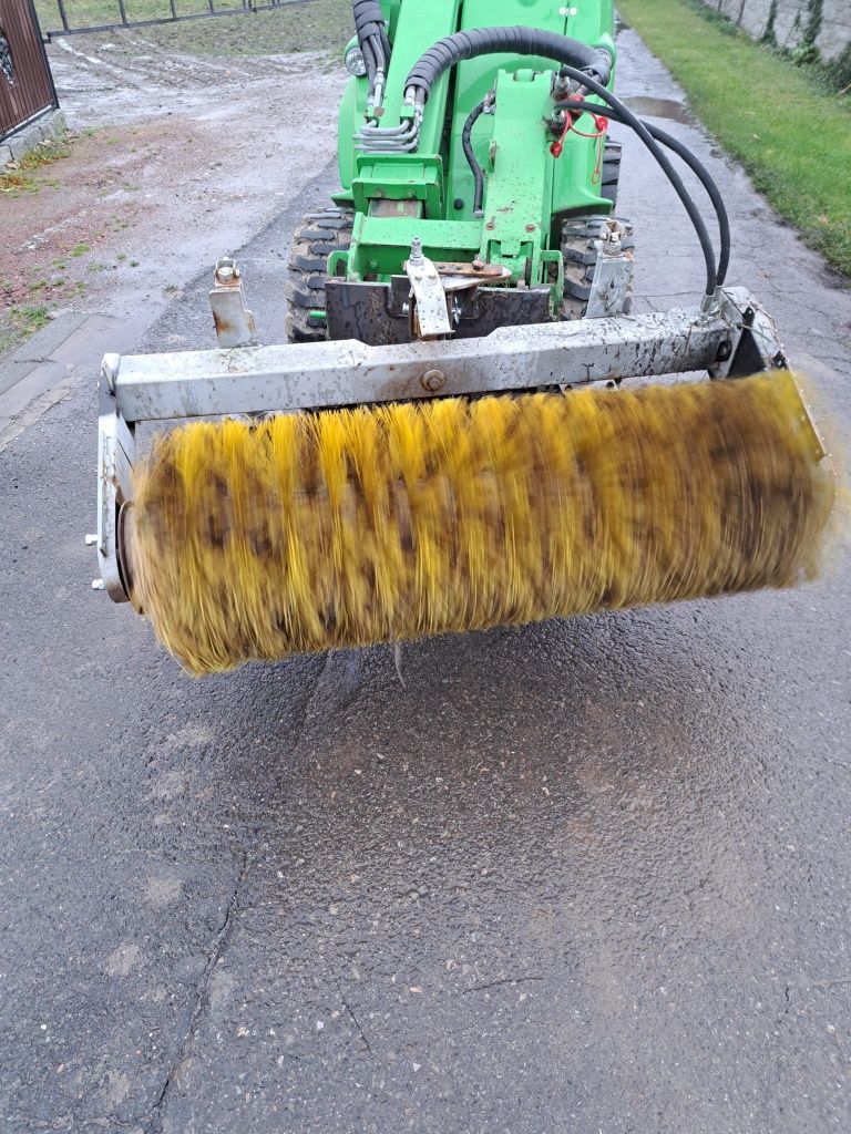 Zamiatarka, szczotka hydrauliczna Avant