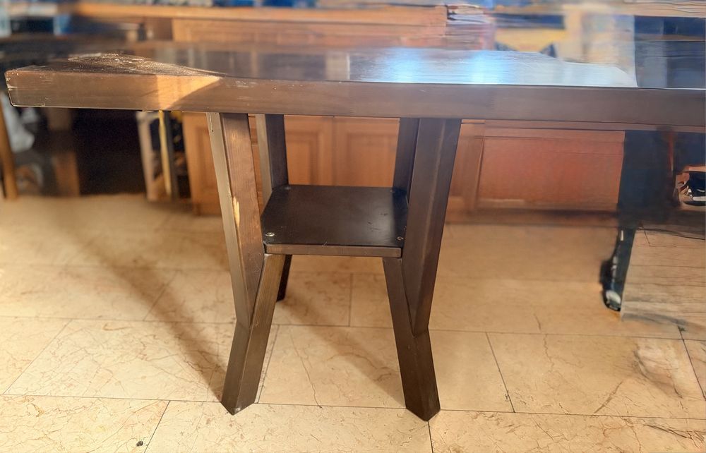 Продам деревянный стол