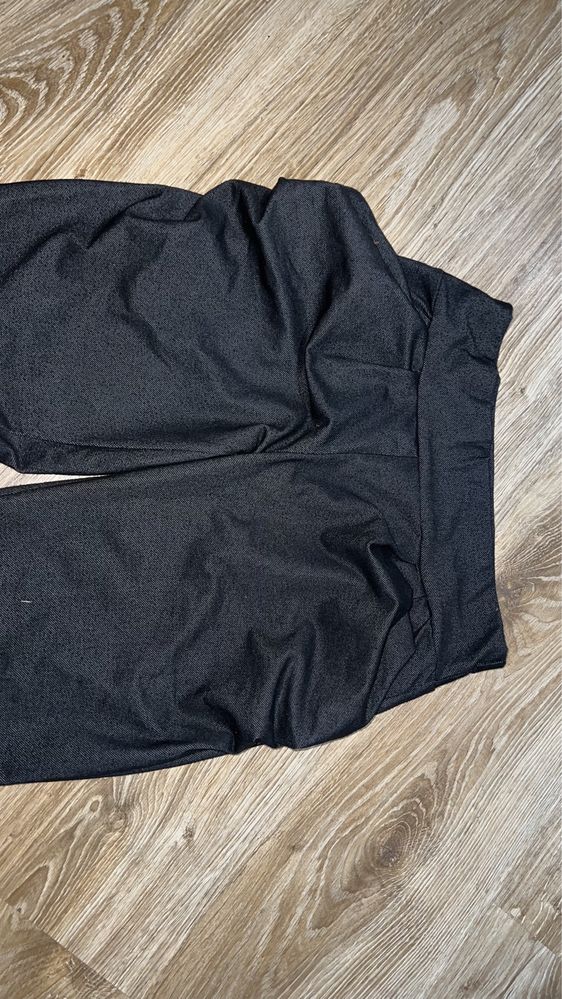 Damskie spodnie Dresowe z kieszeniami rozmiar M 38