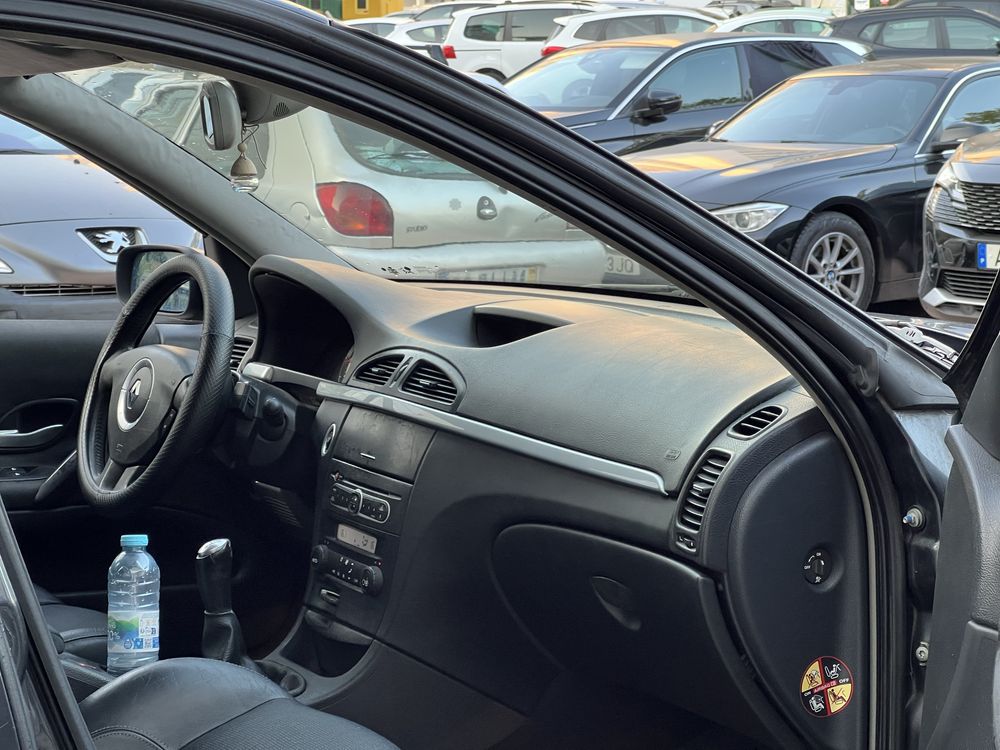 Renault Laguna 1.6 C/nova - 05