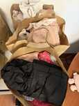 Vendo saco com roupa e sapatos! Bebe menina 9/12 meses