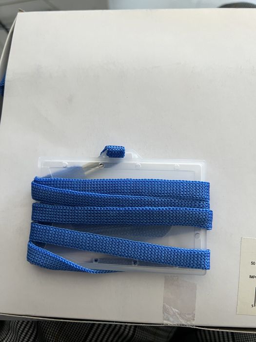 Holder etui na identyfikator 50 sztuk nowe