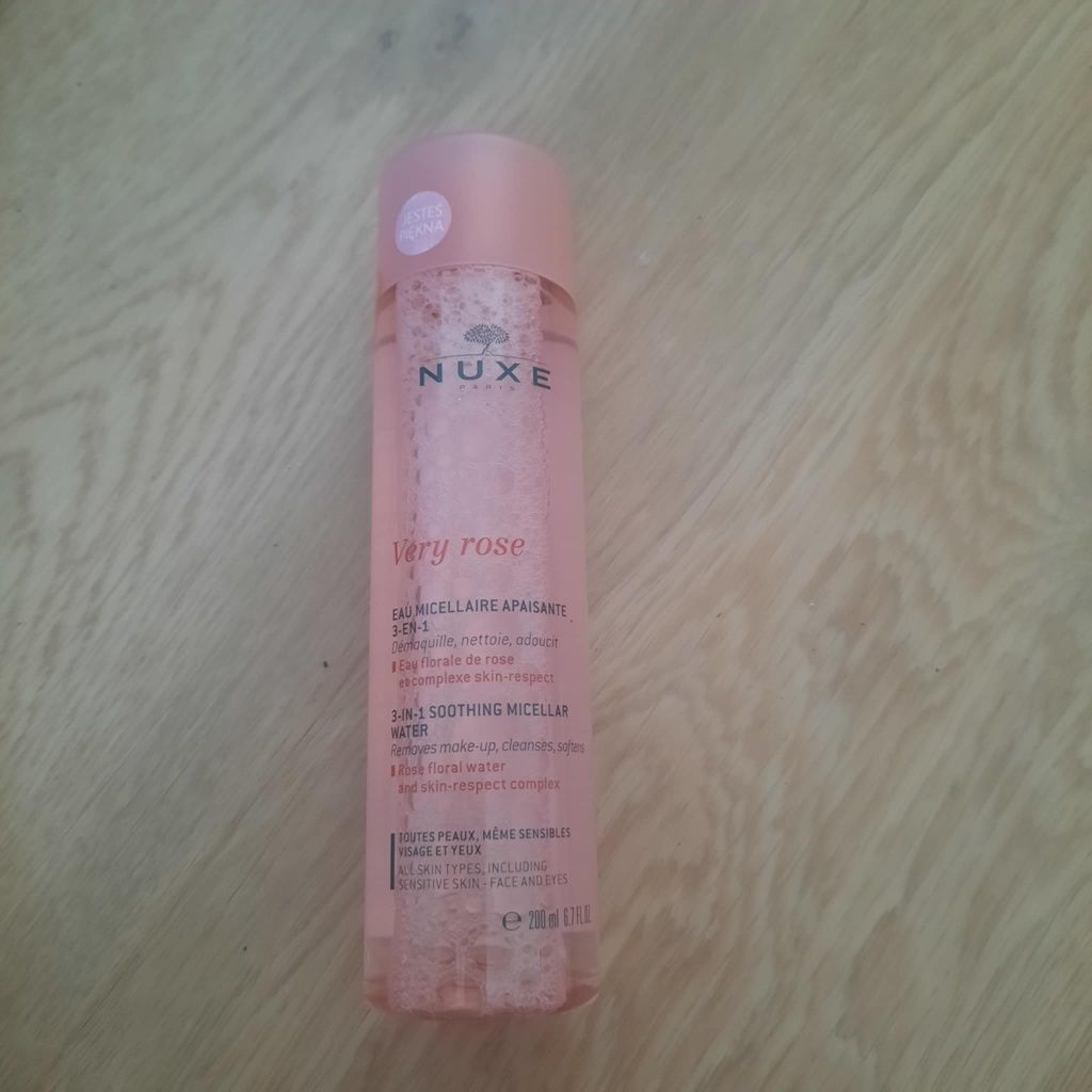 Nuxe very rose woda