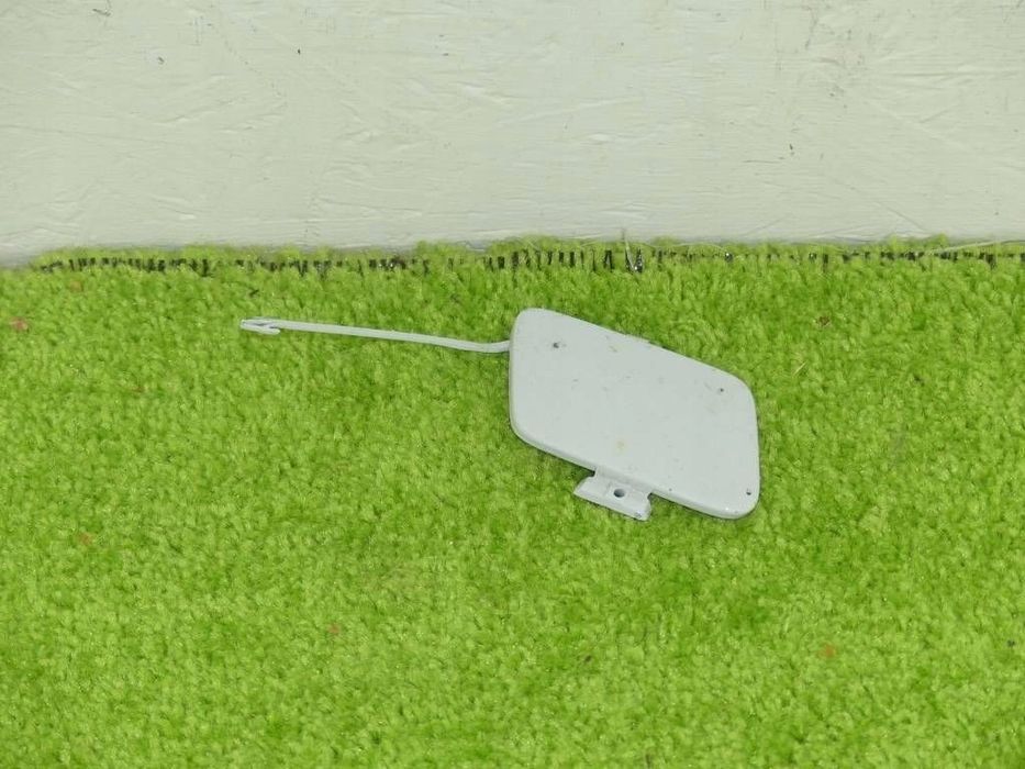 Zaślepka haka zderzak przód Audi A4 B9 8W 15 19r