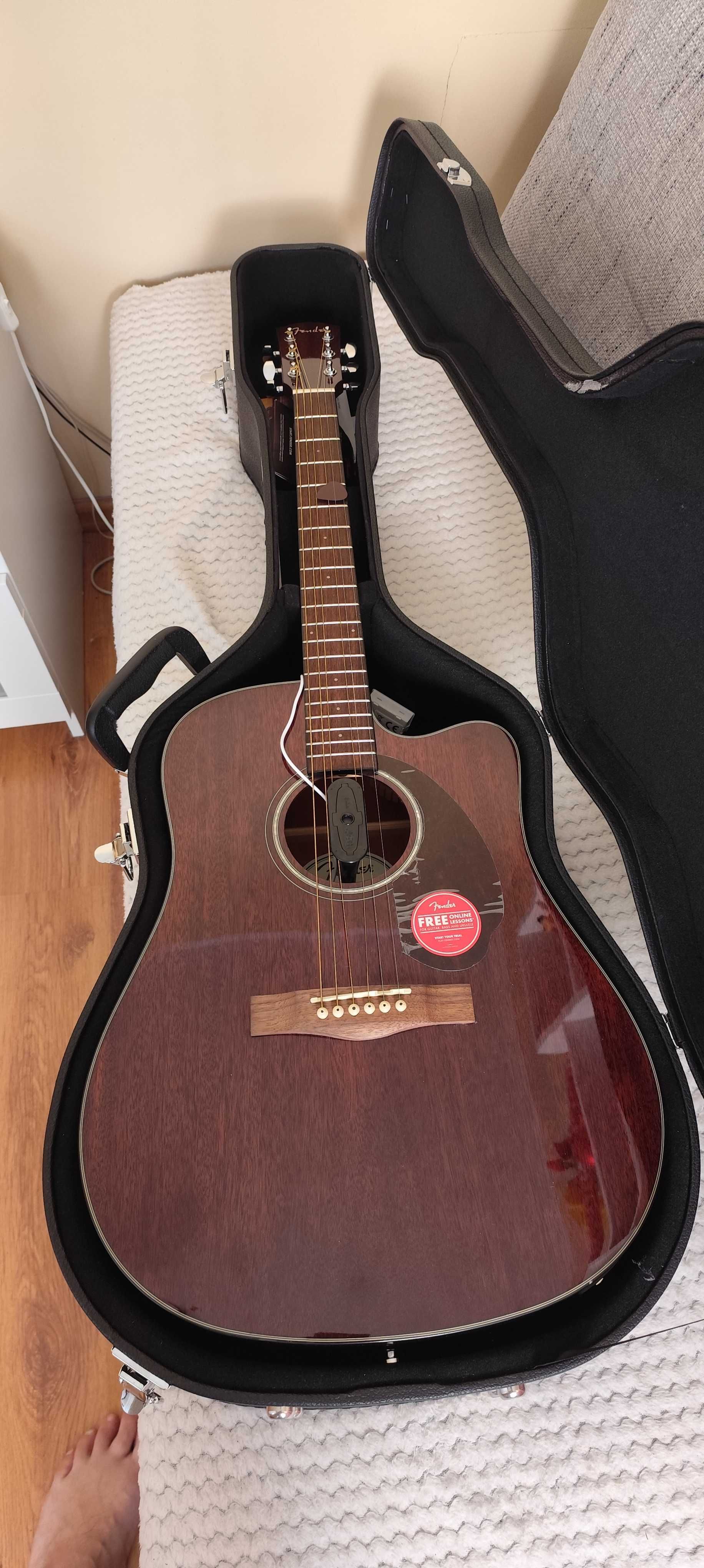 Fender CD-140 SCE Dread.+ twardy case.