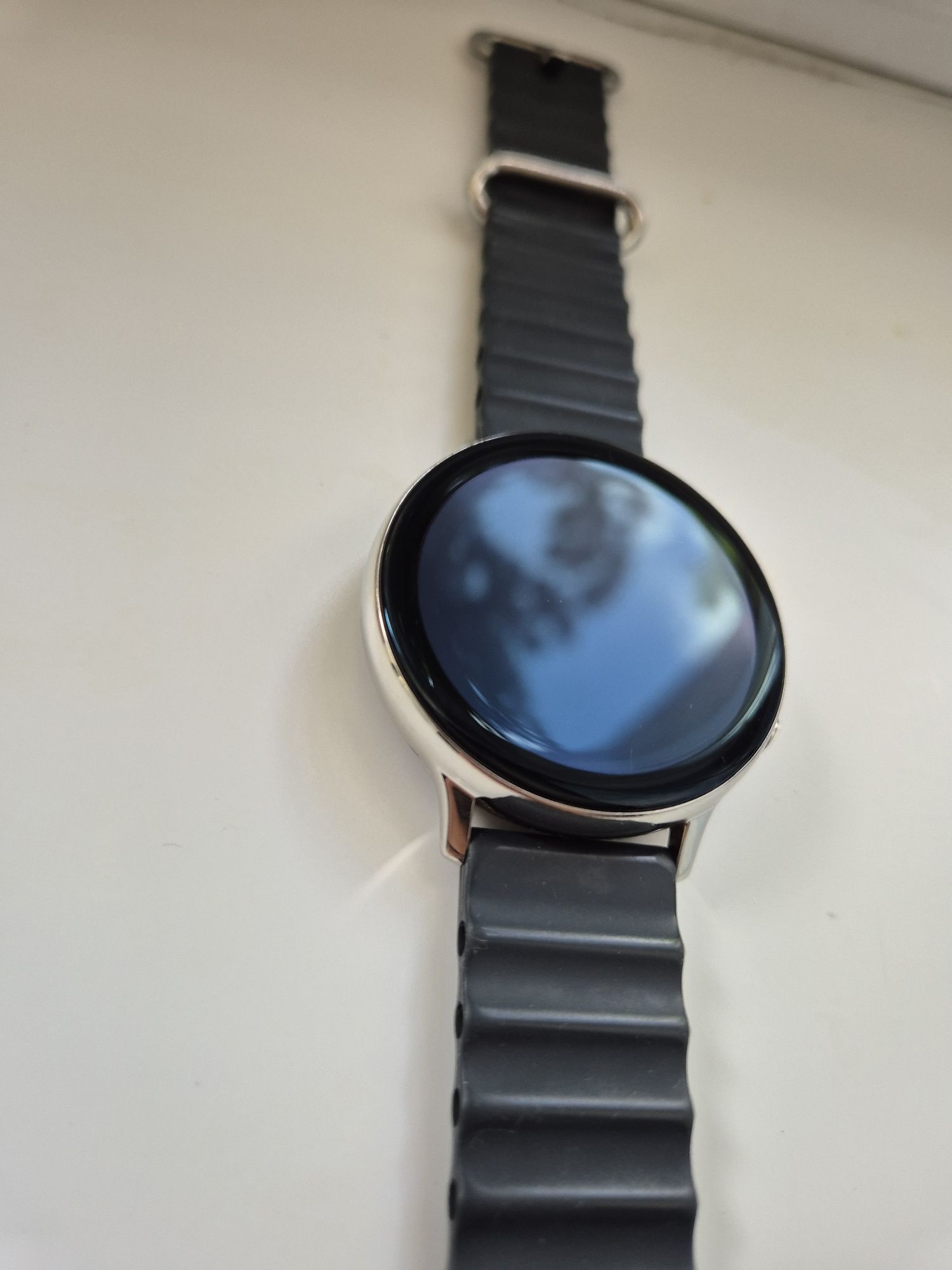Samsung Active 2 в стальному корпусі