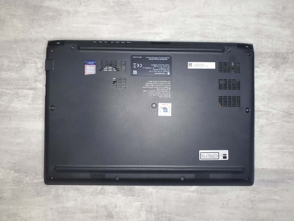 Ноутбук Toshiba dynabook на 10му поколінні Intel