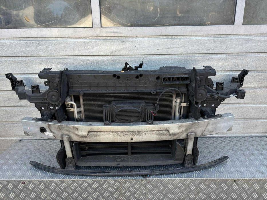 KIA NIRO I Передня панель, телевізор