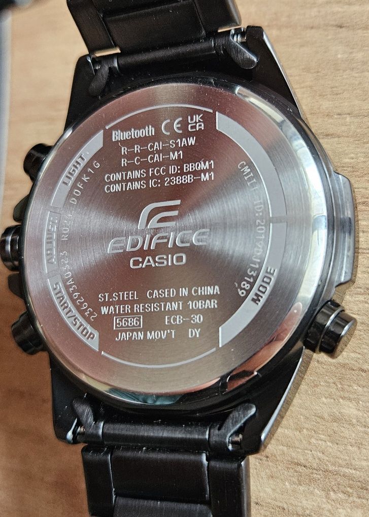Zegarek Casio Edifice ECB-30DC-1AEF