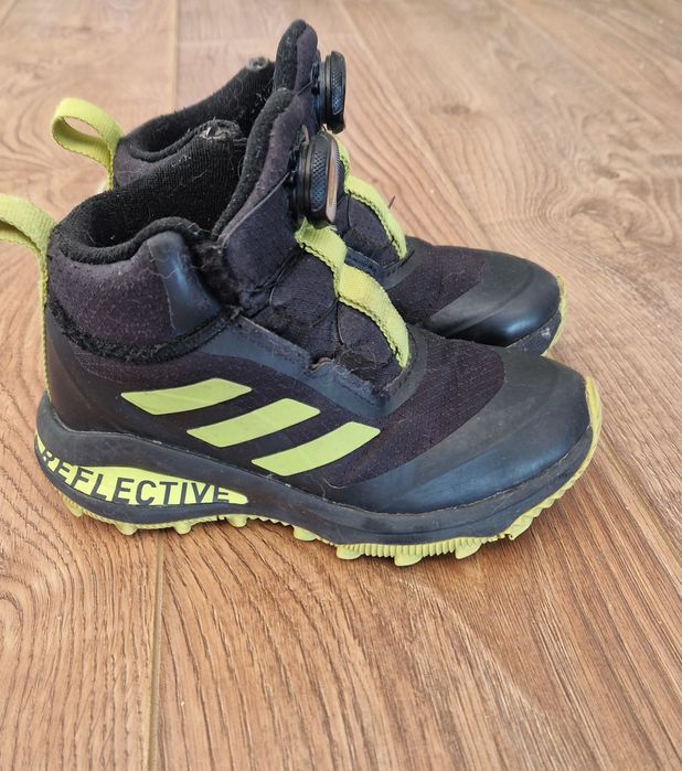 Термо черевики adidas. Ботинки дитячі