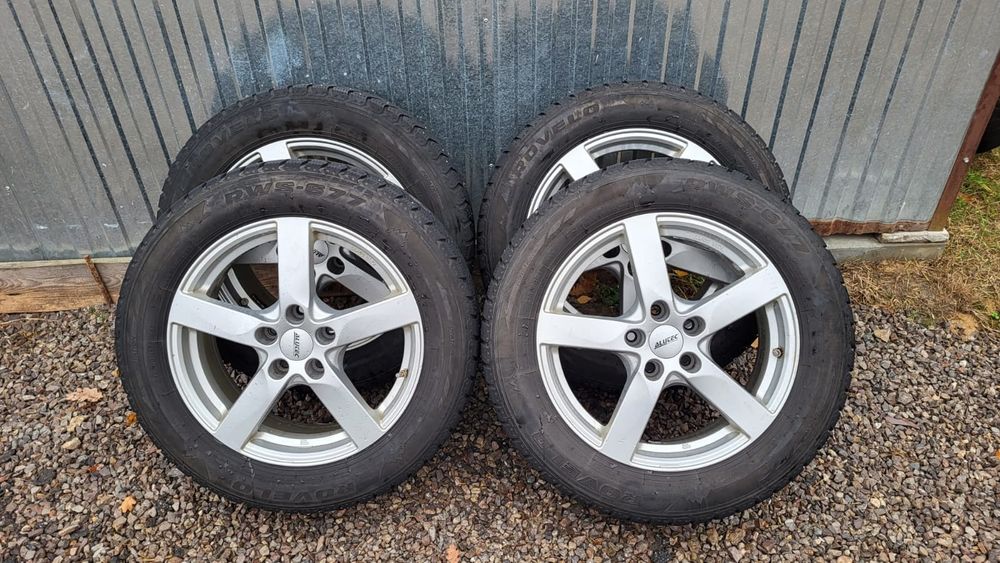 Alufelgi 17  Nissan QashqaiRenault Dacia opony zimowe nokian 215/65R17