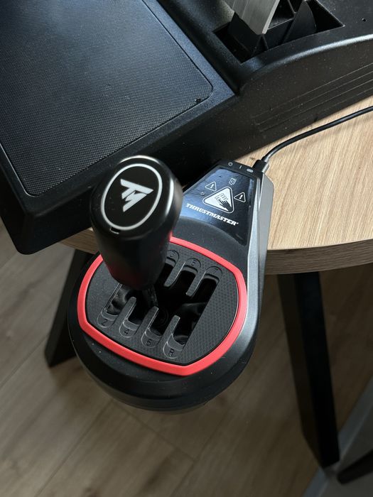 Thrustmaster t300rs gt + shifter th8s