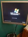 Komputer stacjonarny z monitorem  pentium4