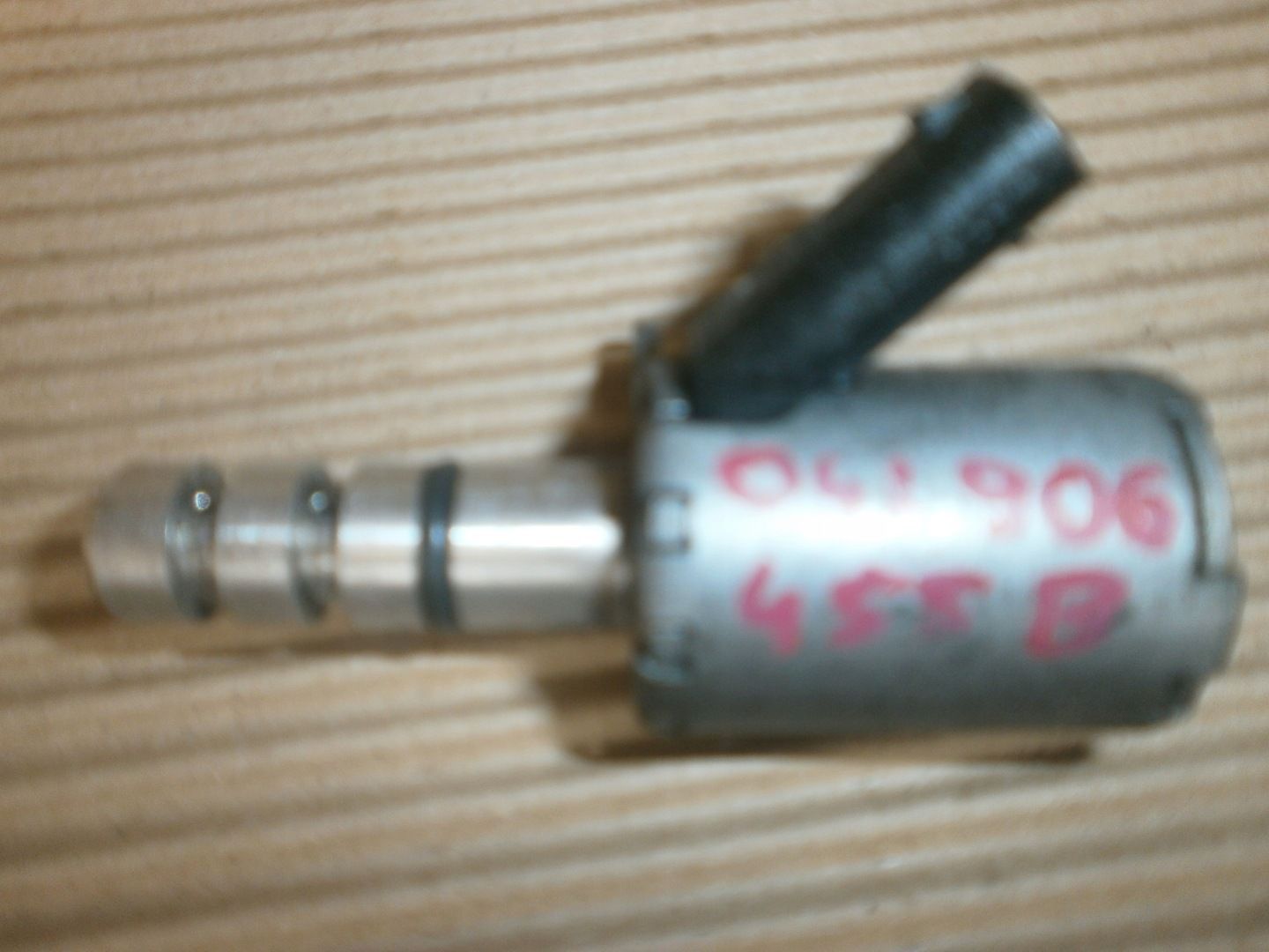 CZUJNIK CIŚNIENIA OLEJU 04L906455B 04L906455J 1.6 2.0TDI VW SKODA GWARANCJA