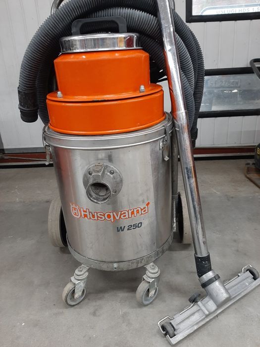 Odkurzacz do wody szlamu ścieru HUSQVARNA W250p pompa do opróżniania