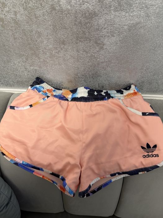 Шорти жіночі дитячі adidas