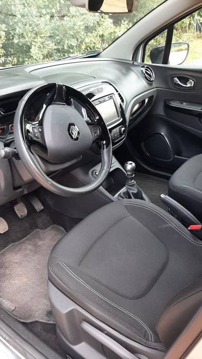 Samochód Renault Captur 2016r mały przebieg