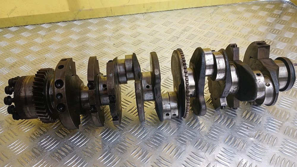 Колінвал Volkswagen Touareg GP 2.5 TDi  Туарег колінчастий вал Шрот