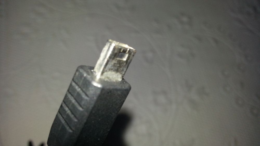 Carregador viatura HTC mini usb