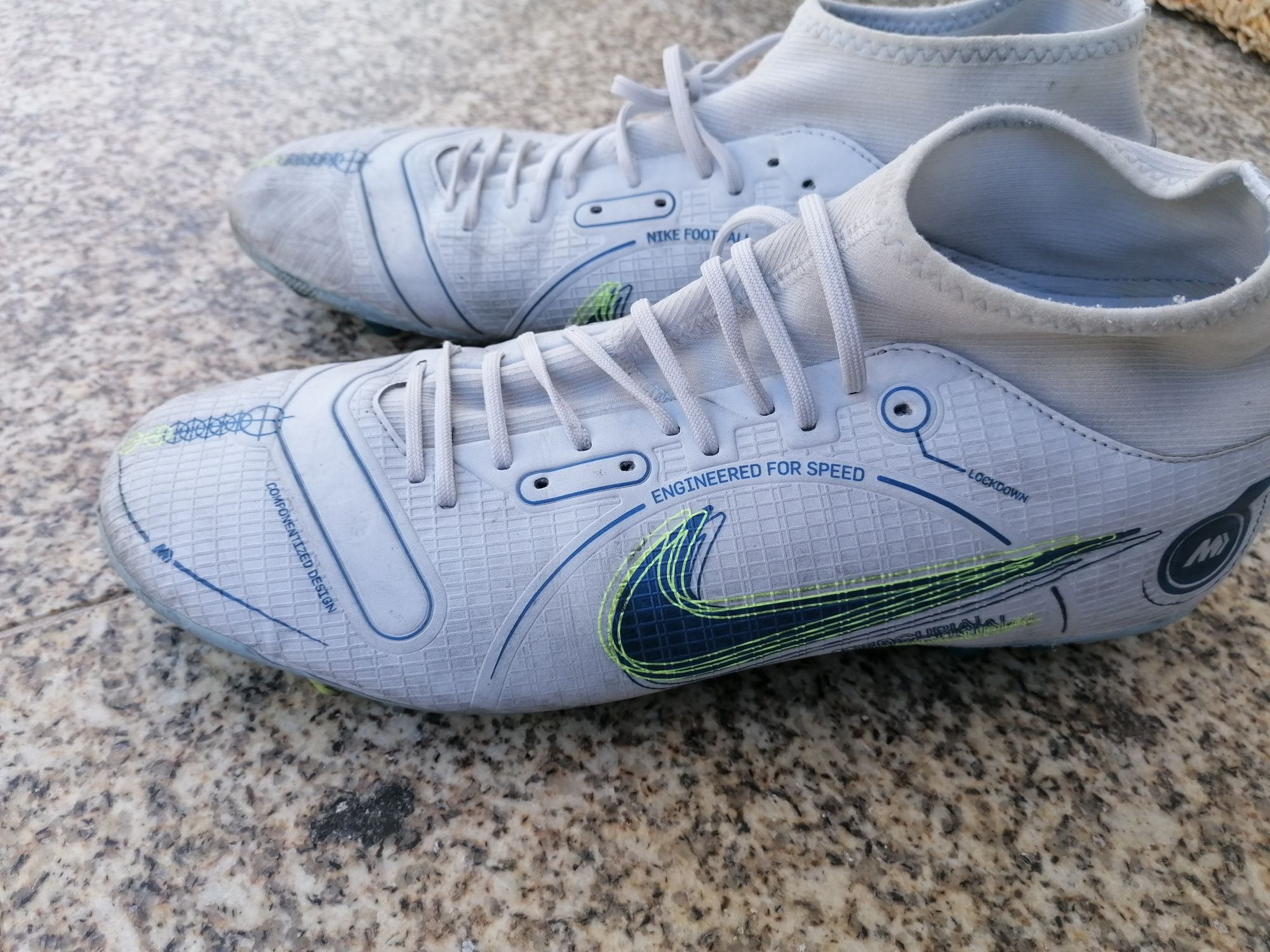 Chuteiras usadas Nike