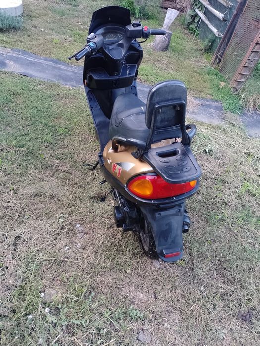 Продам скутер 150