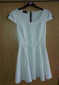 Ecru / biała rozkloszowana sukienka XS 34