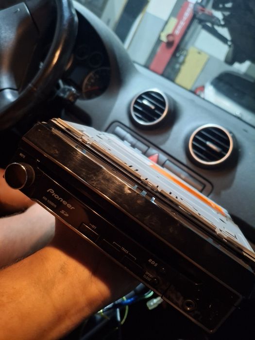 Vendo ou troco por slgo do meu interesse pioneer avh 5200dvd