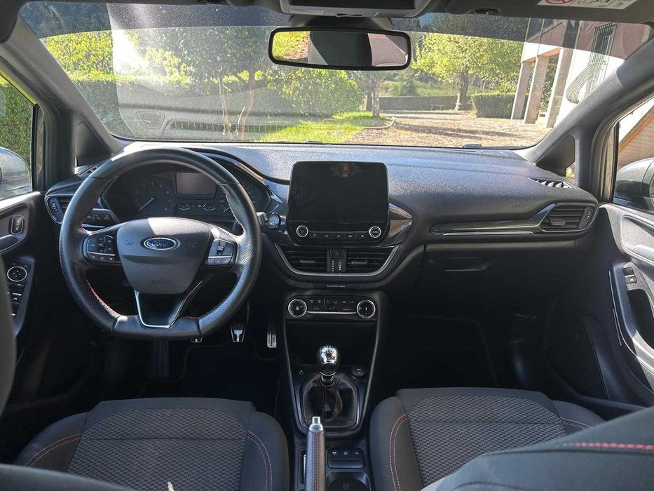 Ford Fiesta ST-Line X 1.0 Hybrid – 47000 km – Como Novo!