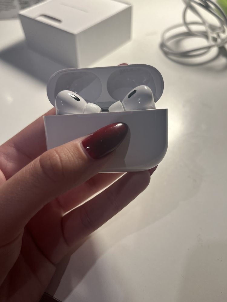Air pods pro 2 generacja, wersja z wejsciem typu C