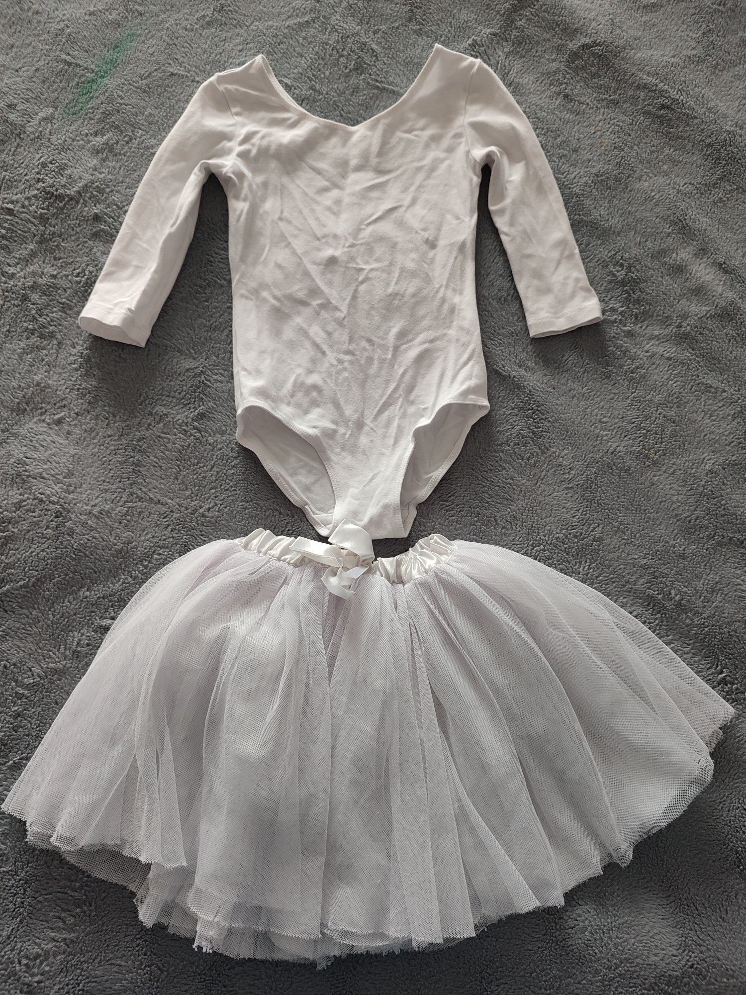 Arabesque biała baletnica strój body spódniczka 110/116