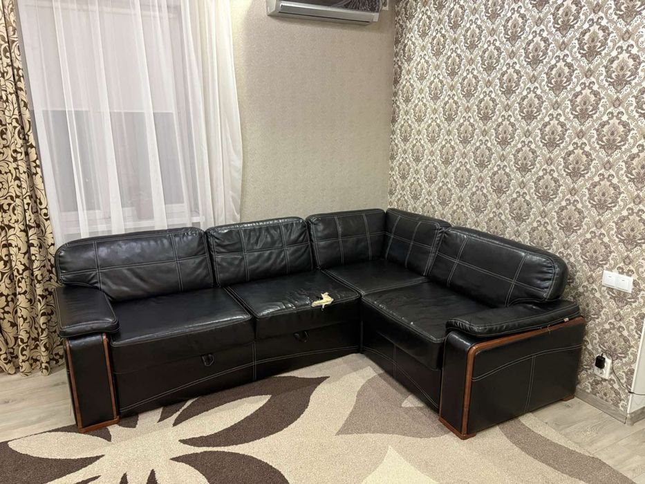 Продам диван під реставрацію