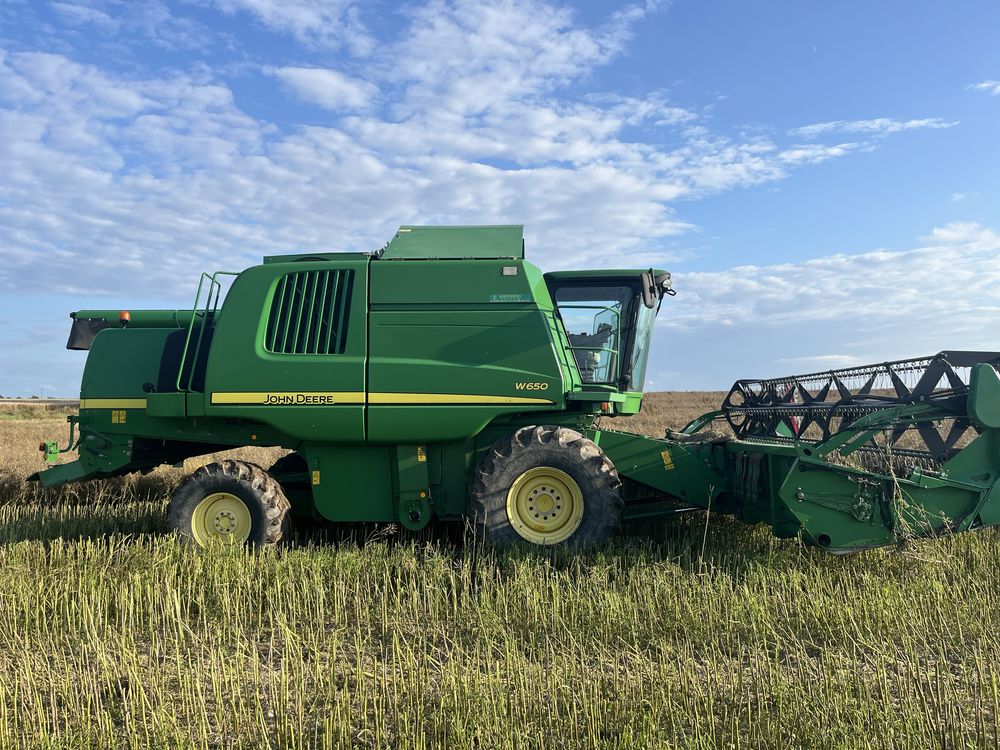 John Deere W650 Kombajn