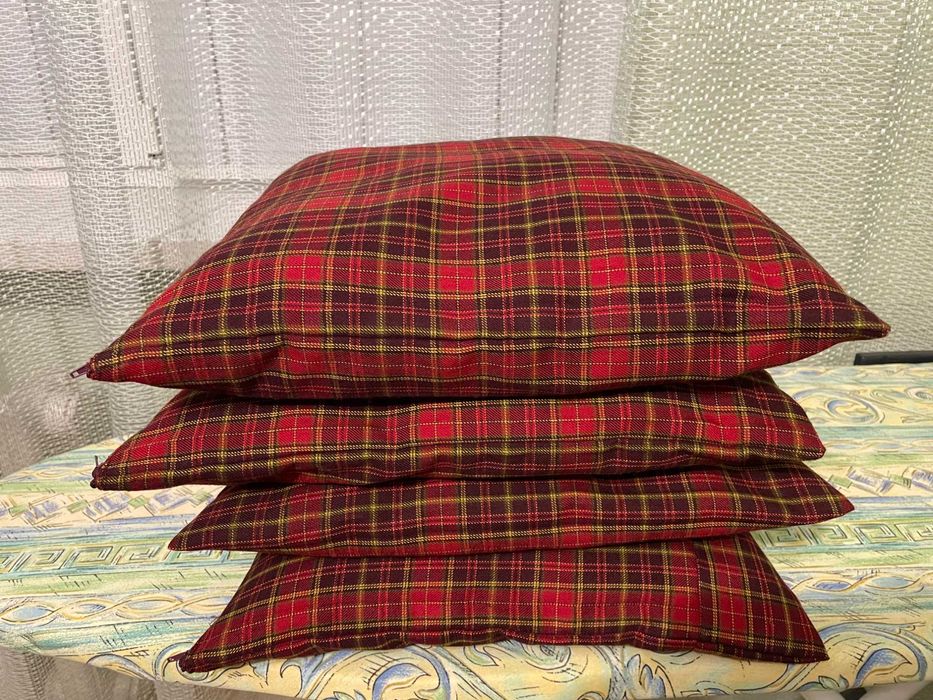 декоративні подушки та подушки для крісла