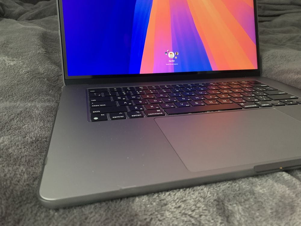 MacBook AIR 15” Apple m3 512/16 GB midnight